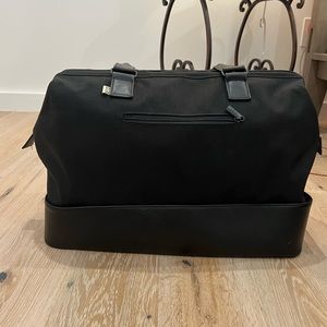 Beis Weekender Bag! Black, used